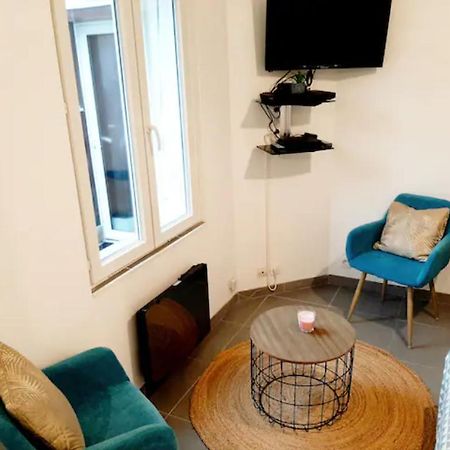 Ferienwohnung Le Petit Charmeur, Parking, Wifi, Gare Flers  Exterior foto