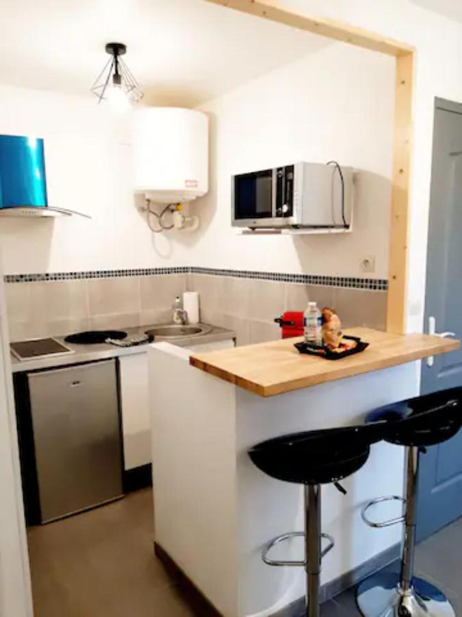 Ferienwohnung Le Petit Charmeur, Parking, Wifi, Gare Flers  Exterior foto